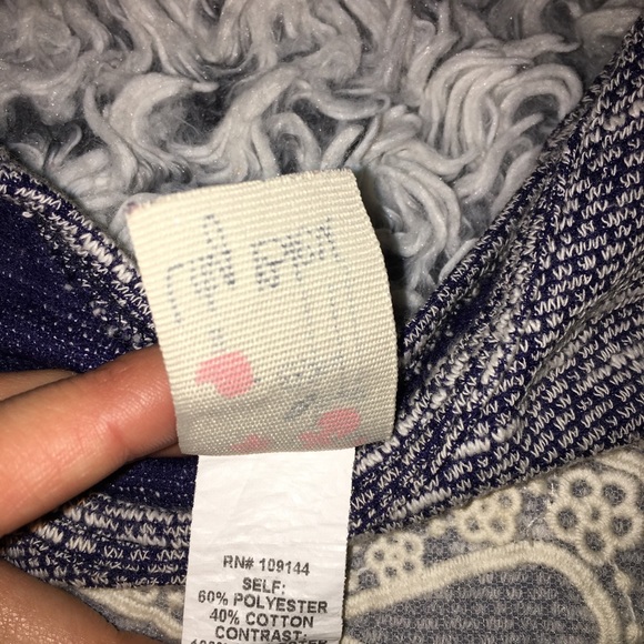 Adorable Blouse - Picture 3 of 5